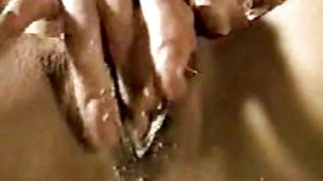 نوجوان ورزش ها می شود انجمن کیر کس توسط موز