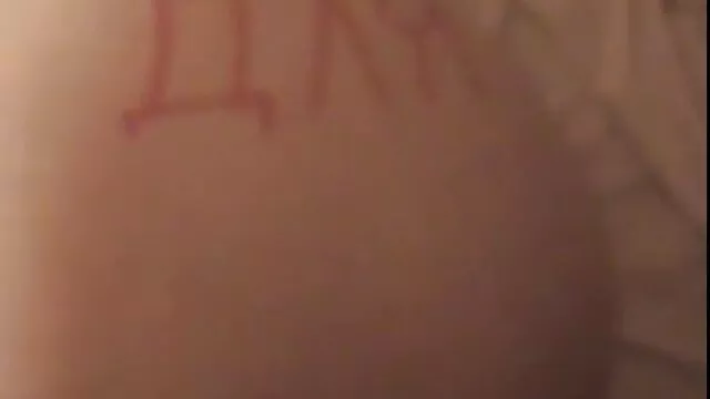 وابسته به عشق شهوانی تصویری با یک عمه نما در لباس زیر وابسته به انجمن عکس های سکسی عشق شهوانی و نوازش بدن و بیدمشک او از طریق جوراب شلواری
