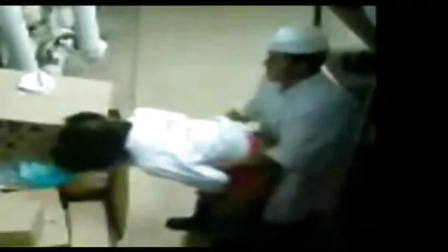 یک اسب نر جوان بدون تجمع فالوس را به بیدمشک دانلود فیلم کیر تو کون او هل می دهد و به طور کامل آن را غرق می کند. عیار تنها می تواند داغ, زاری هیجان زده و چرخش الاغ فوق العاده او