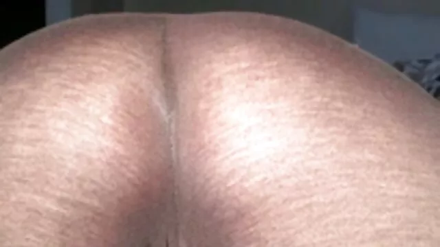 همسر Slutty برای اولین بار می شود زیر کلیک تا زمانی که آب اجرا می شود از خلط و سکس سایت لوتی سپس آن را می کشد به اساسنامه او و او را سوار و همچنین بمکد دیک خود را