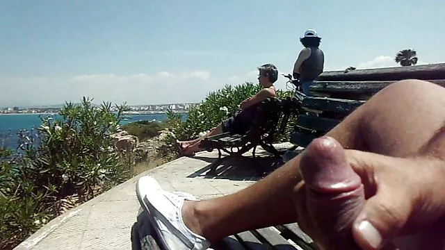 سگ ماده, سکس در گذرنامه انجمن لوتی فیلم سکسی مرز