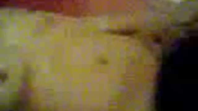 عامل سکسی fucks فیلم سکسی انجمن در یک نقطه و زیبا